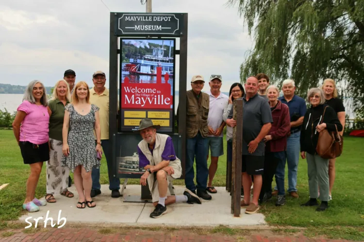 Touchscreen digital kiosk unveiled